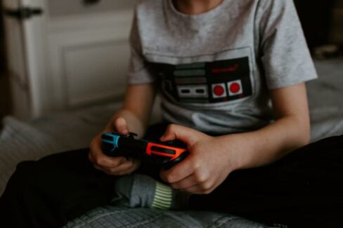 Video oyunlarının hasta olduğu bilinmeyen çocuklarda kalp krizine yol açabildiği keşfedildi