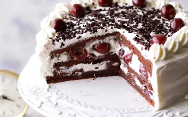Kara Orman pastası
