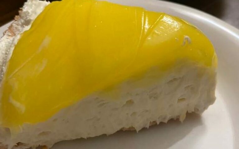 Katmanlı Limonlu Kek