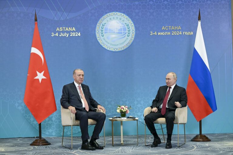 Erdoğan Rusya-Ukrayna savaşını sonlandırmak için yardım teklifinde bulundu...
