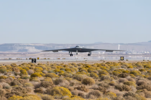 ABD Hava Kuvvetleri'ne ait B-21 nükleer bombardıman uçağının ilk uçuş videosu 1